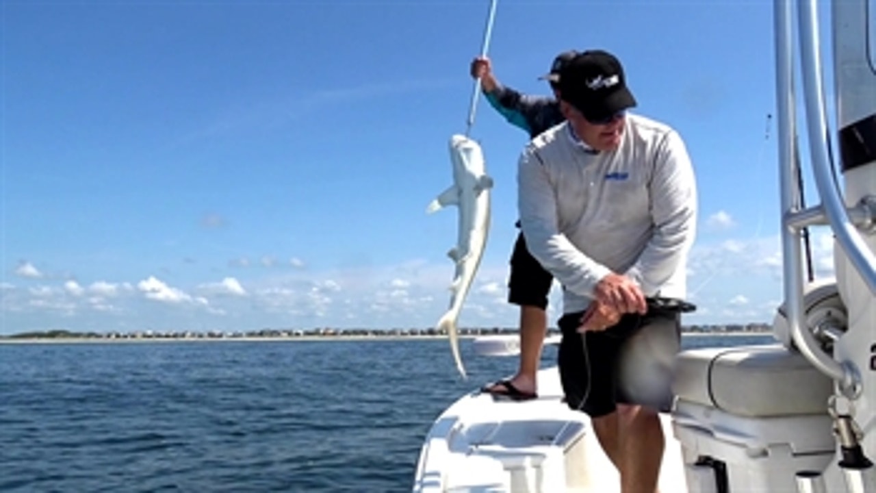 FOX Sports Southwest Outdoors: Catching Sharks in North Carolina