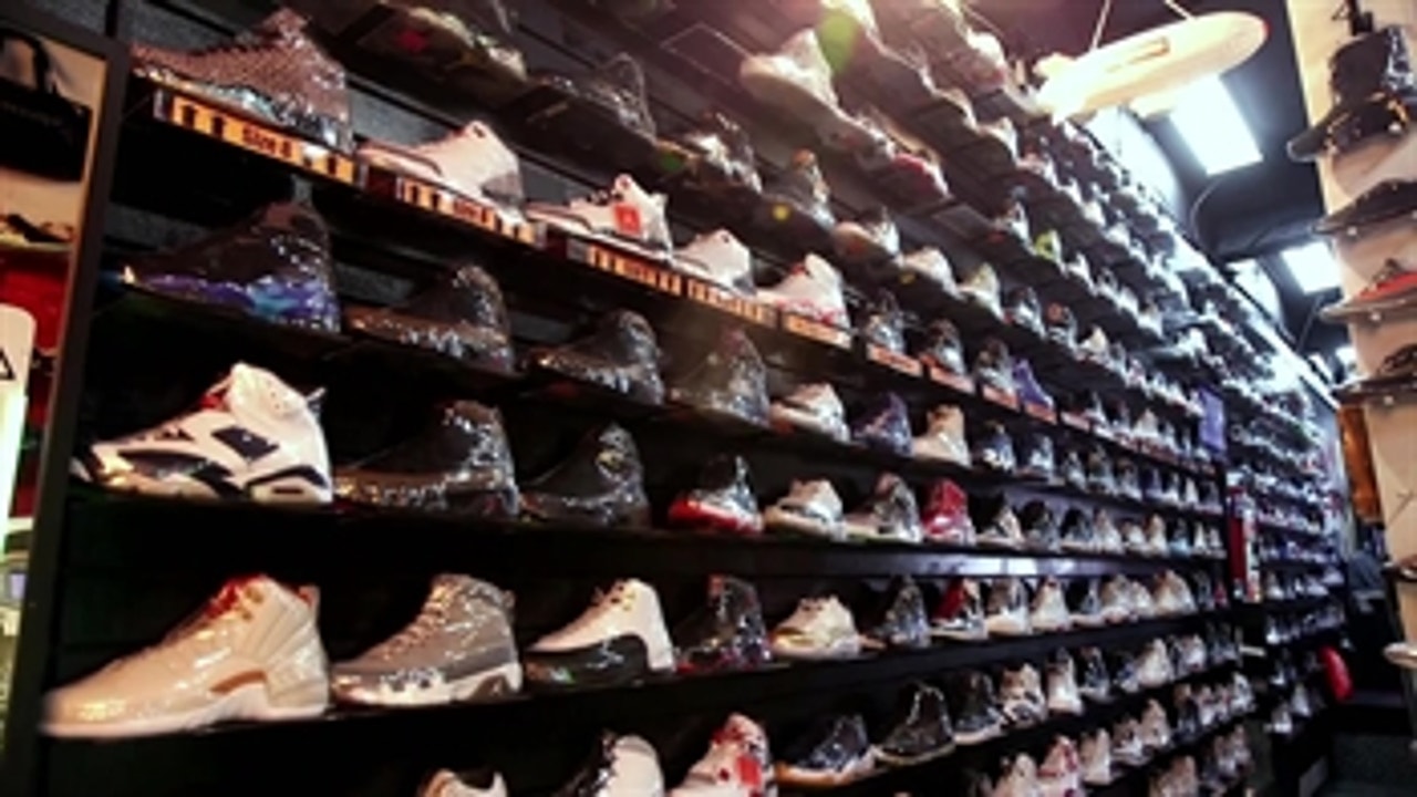 Clippers Weekly: Montrezl Harrell visits Heets Shoe Store in Atlanta