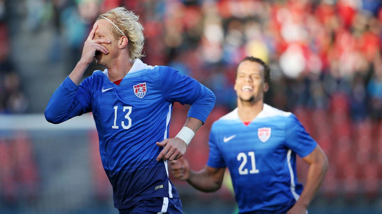 Shea's stunning free kick puts USA up just before halftime