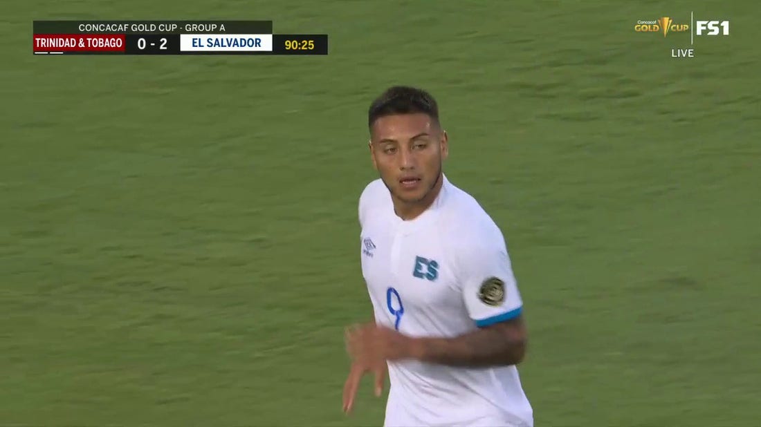 El Salvador's Walmer Martinez finishes chaotic play for 90th minute goal, 2-0