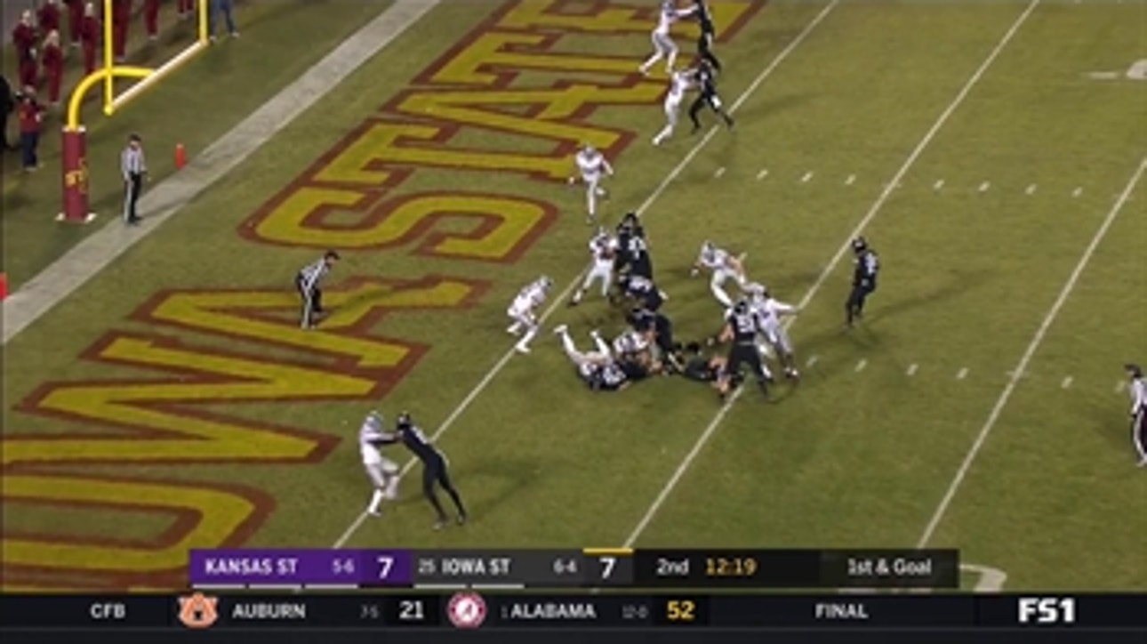 WATCH: David Montgomery rushes up the middle for 3-yard TOUCHDOWN