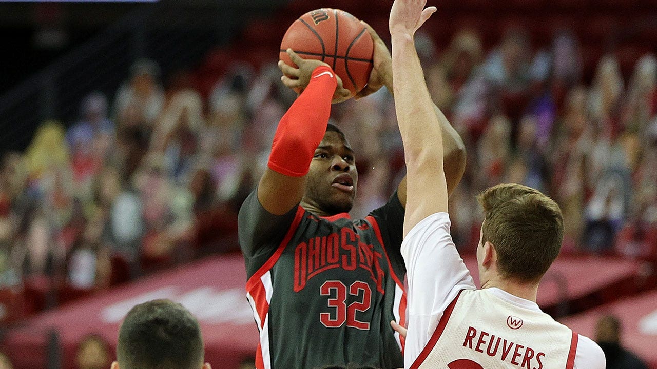 EJ Liddell scores 20 as No. 15 Ohio State tops No. 10 Wisconsin, 74-62