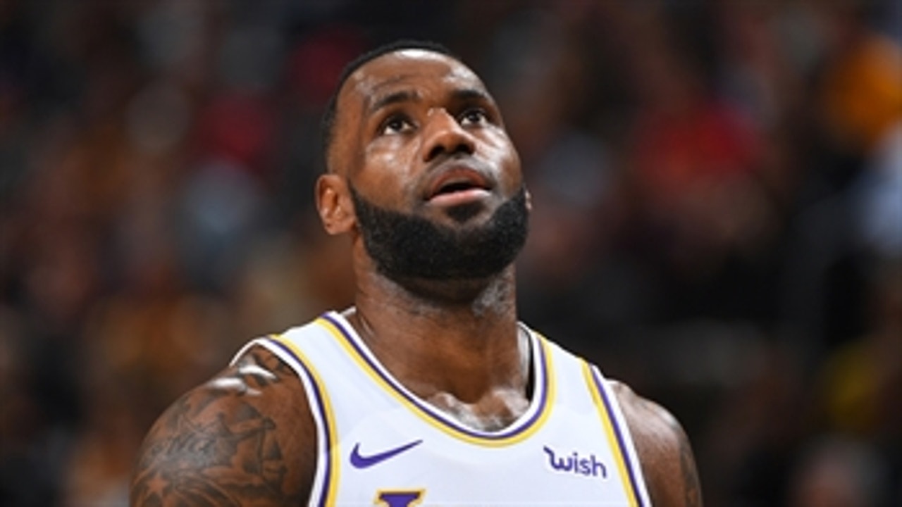 'This was an egregious error'  — Shannon Sharpe reacts to refs' missed call on LeBron traveling vs Jazz