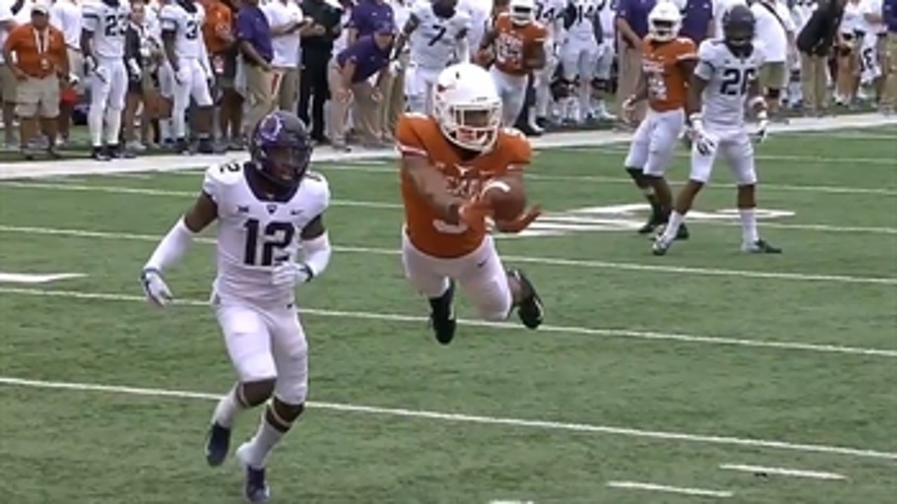 Texas WR Collin Johnson channels his inner Superman on ridiculous flying TD catch