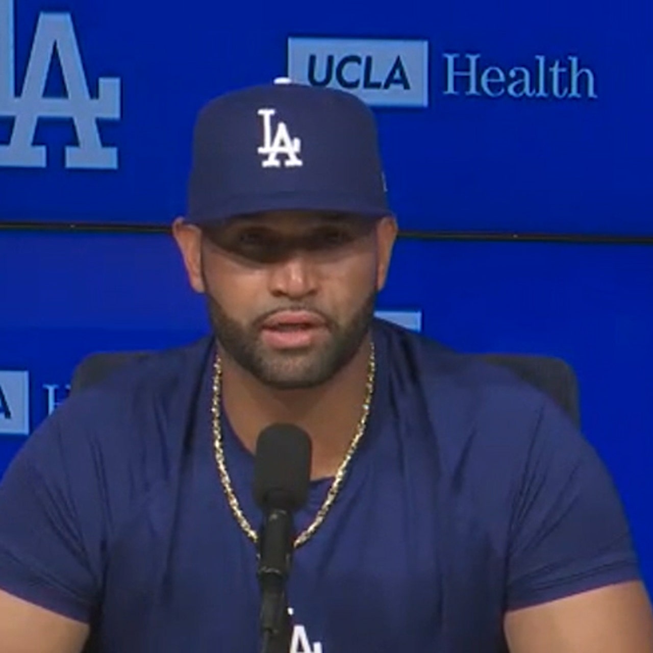 Tío Albert Pujols gives Dodgers hugs and an invaluable boost - Los