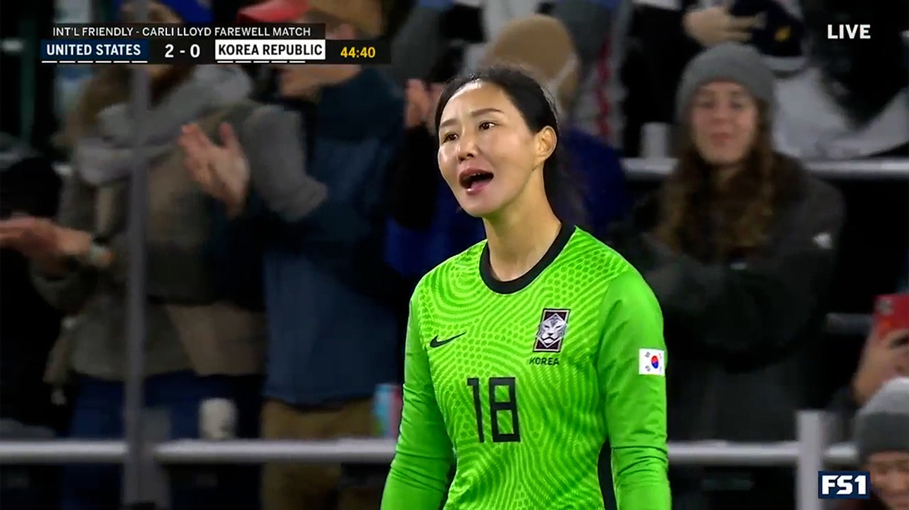 Cho So-hyun scores an own goal off corner kick, USWNT leads Korea Republic, 2-0