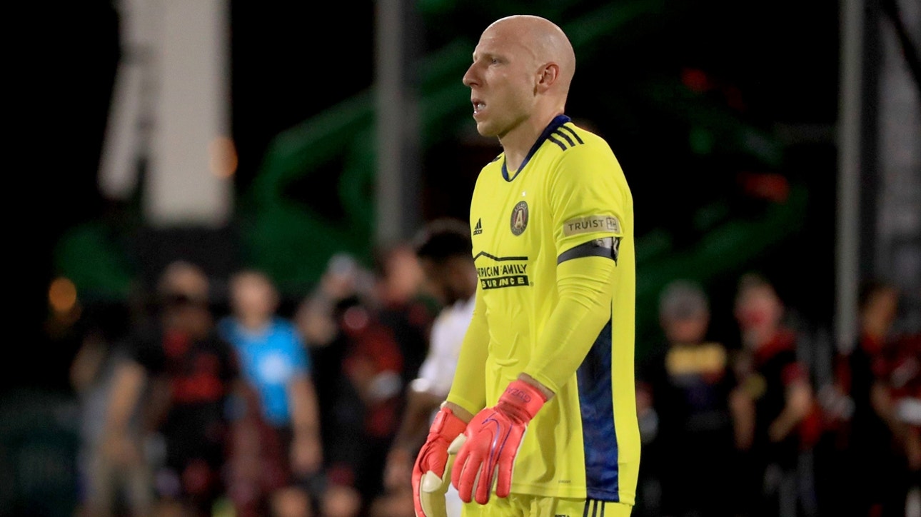 Brad Guzan makes big save on point-blank chance to keep Atlanta United FC within one