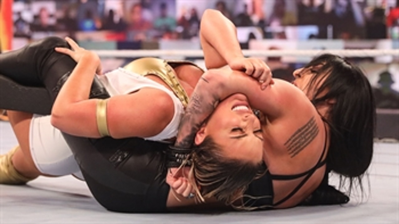 Mandy Rose and Sonya Deville viciously brawl around ringside: SummerSlam 2020 (WWE Network Exclusive)