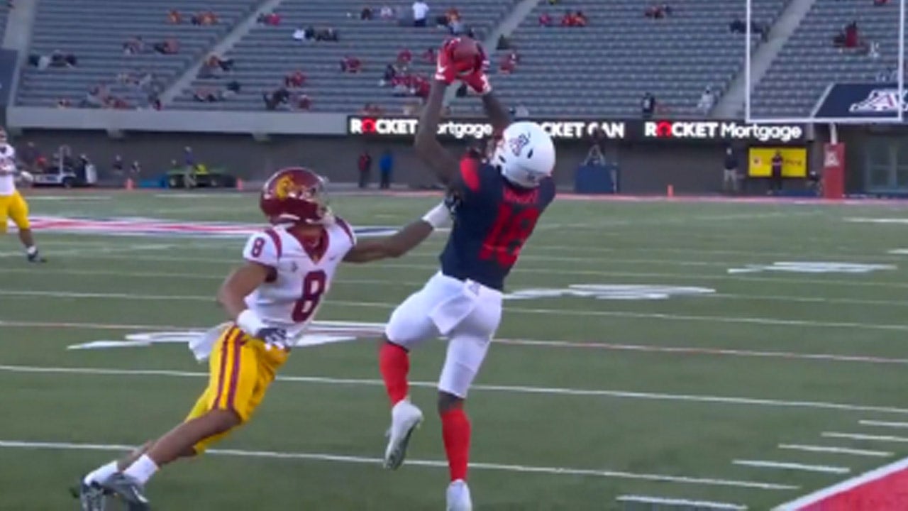 Majon Wright's spectacular grab sets up go-ahead Arizona touchdown with 1:37 left
