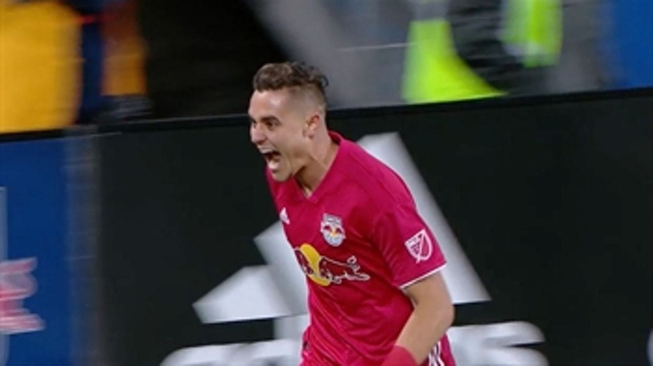 Aaron Long nets a crucial early goal over the Columbus Crew ' Audi 2018 MLS Cup Playoffs