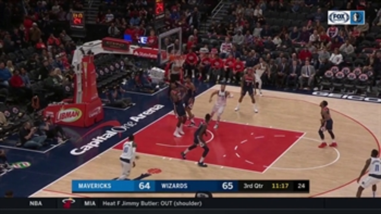 HIGHLIGHTS: Jalen Brunson with the Dance Moves to the Bucket