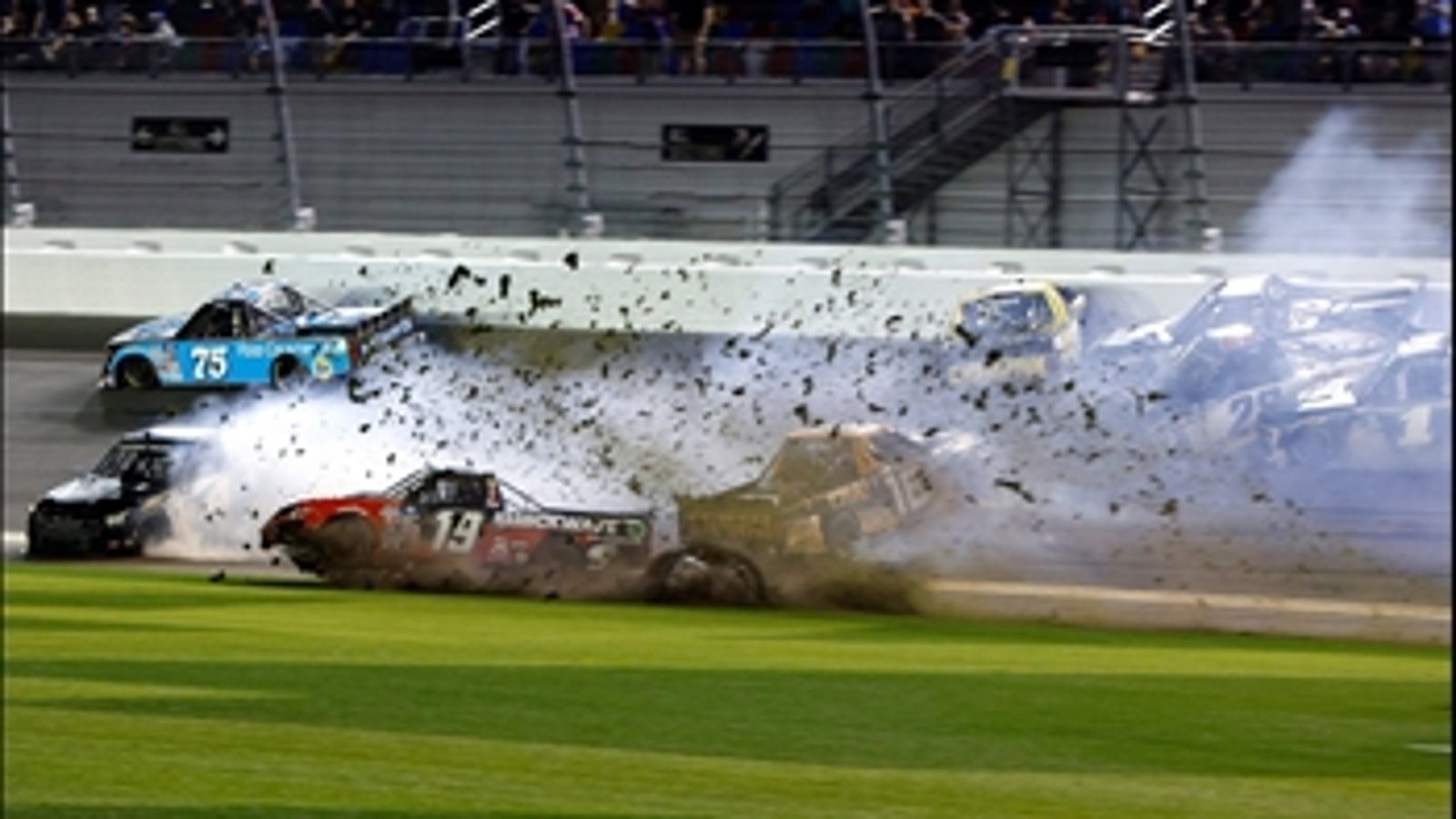 Zane Smith holds off hard-charging pack in OT for the win