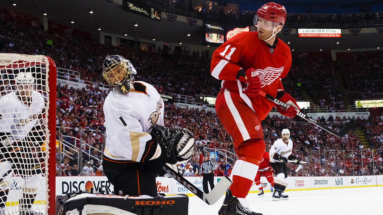 Red Wings defeat Ducks
