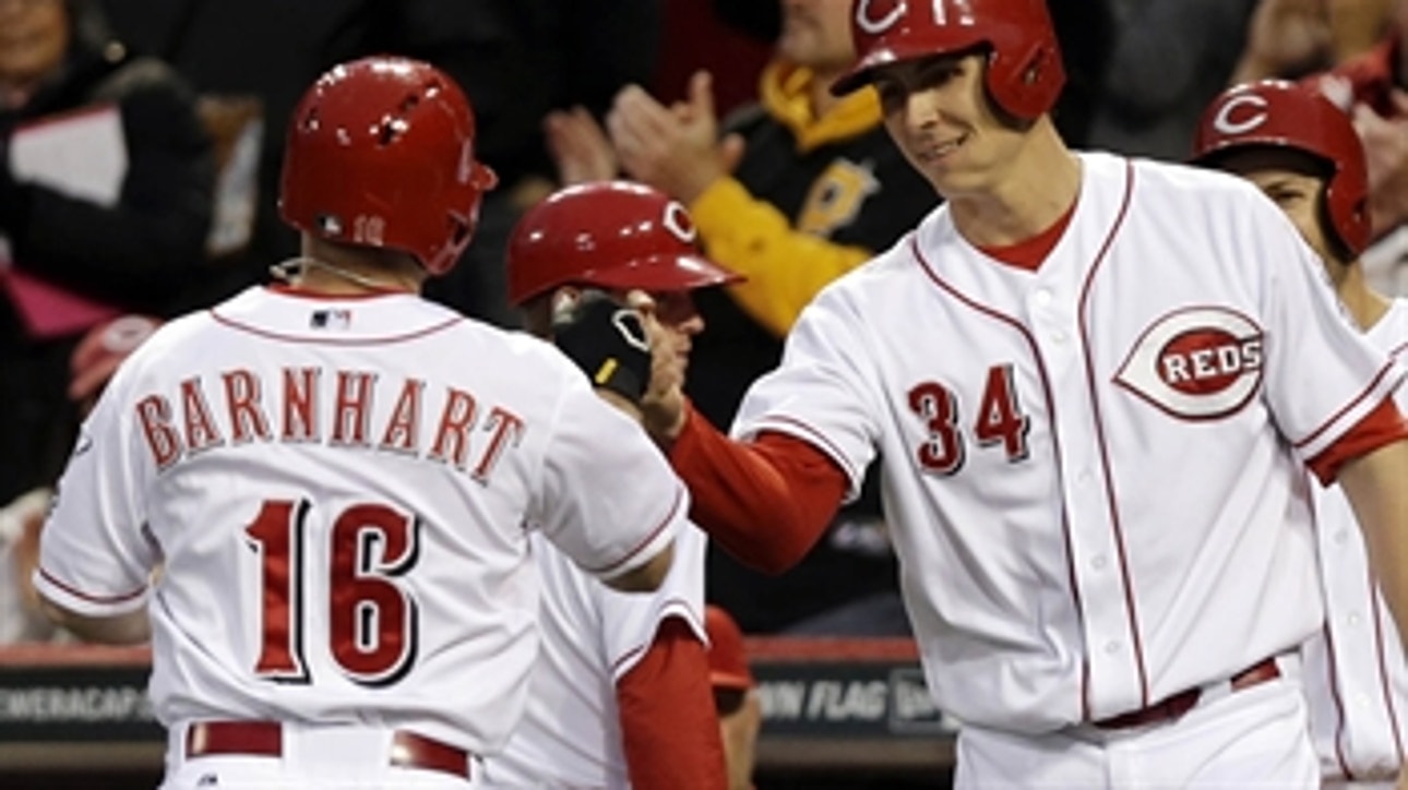 Barnhart hits first career HR in win over Brewers