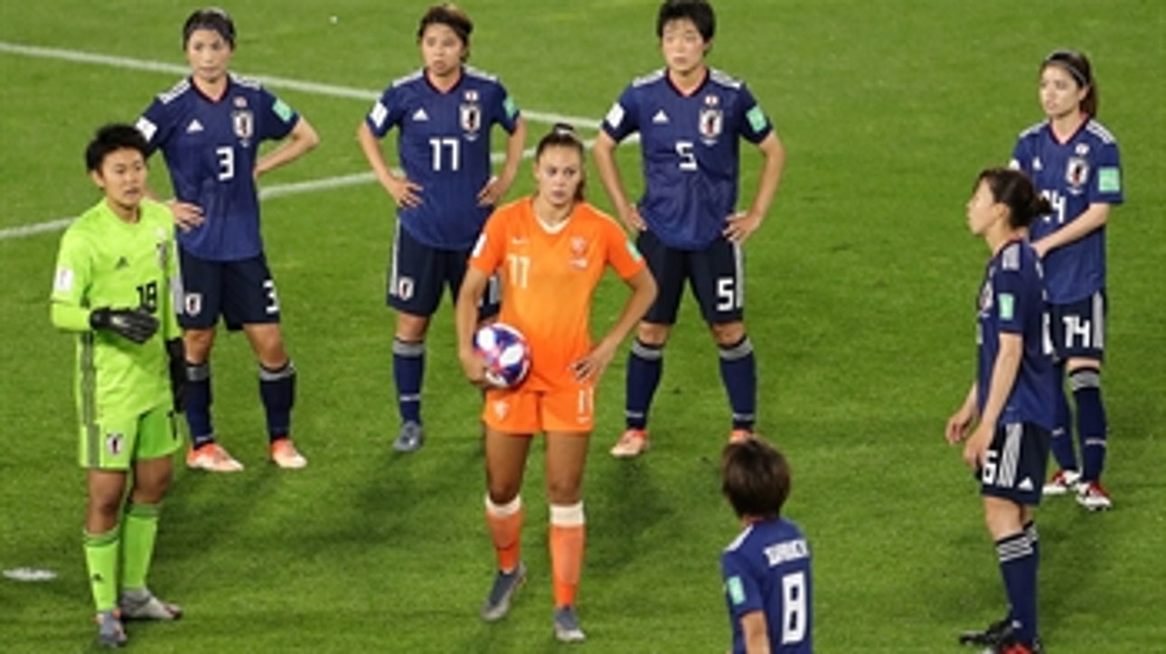 Netherlands' Lieke Martens scores the game-winning penalty vs. Japan | 2019 FIFA Women's World Cup™