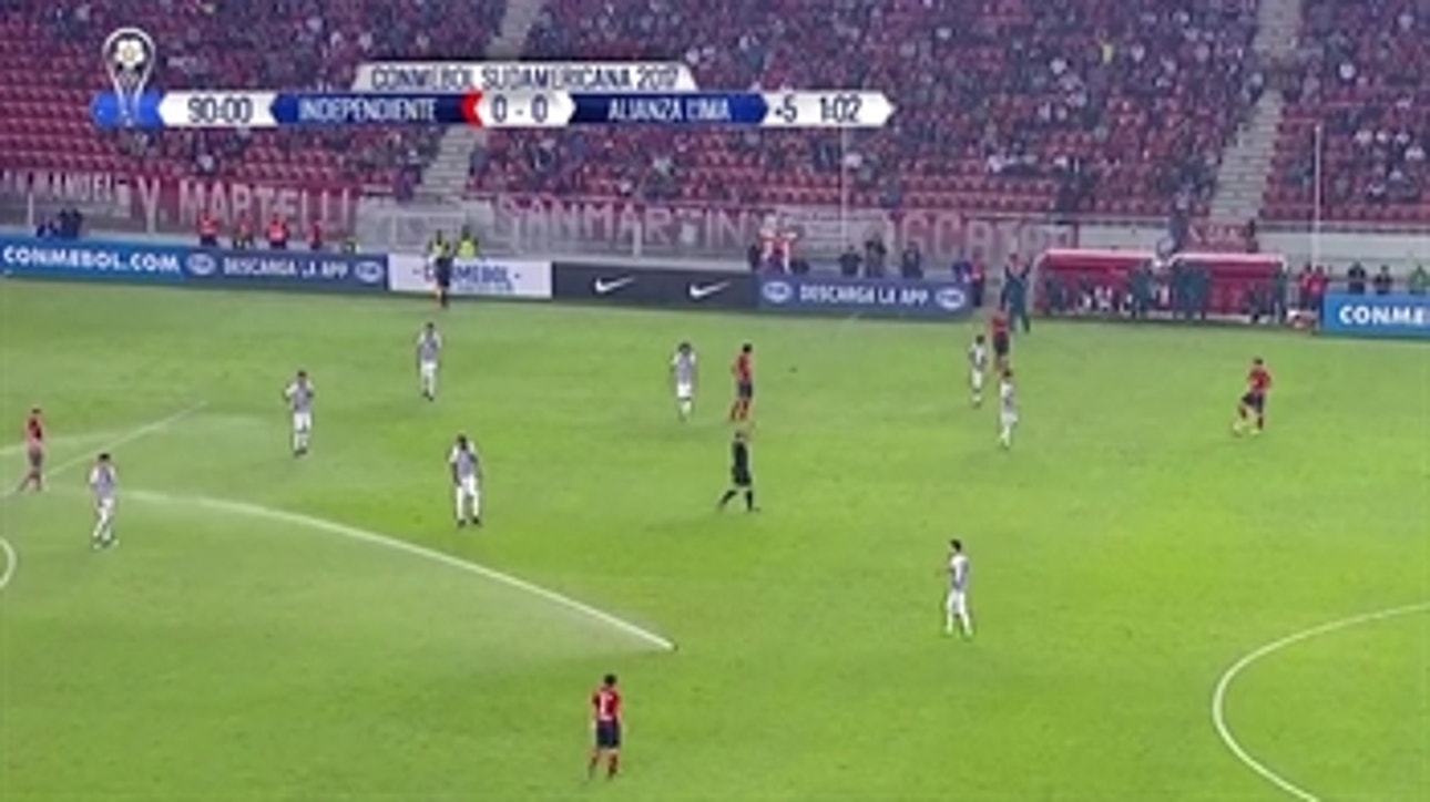 Sprinkler causes delay in Copa Sudamericana