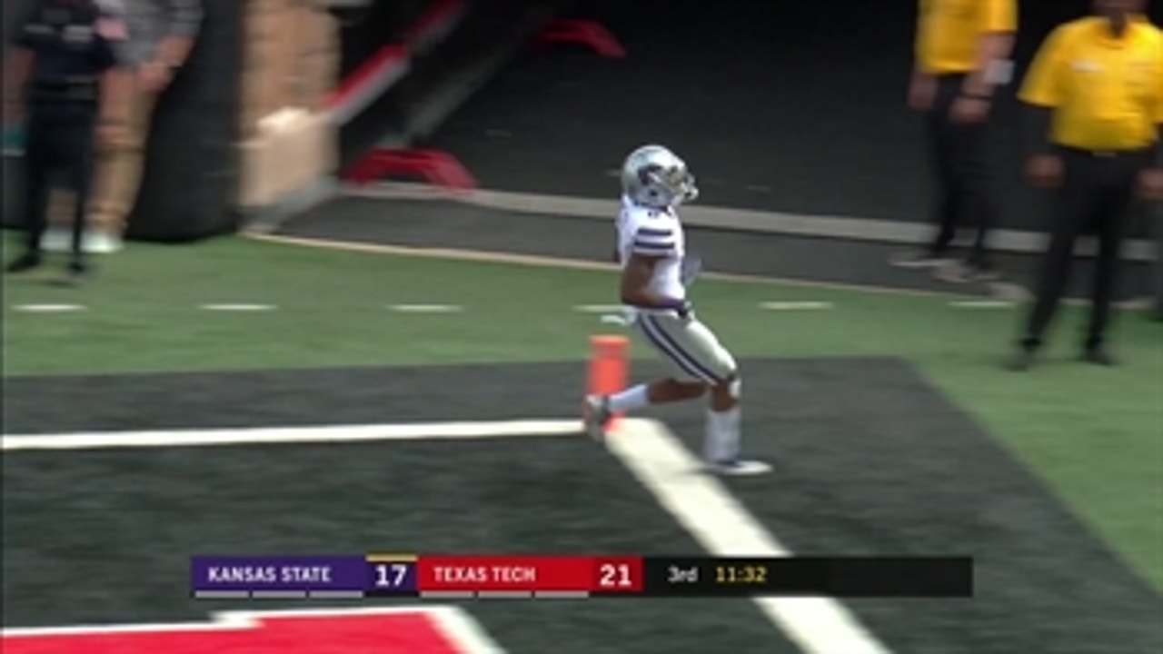 KSU's Duke Shelley intercepts Nic Shimonek's pass and takes it to the house for the touchdown