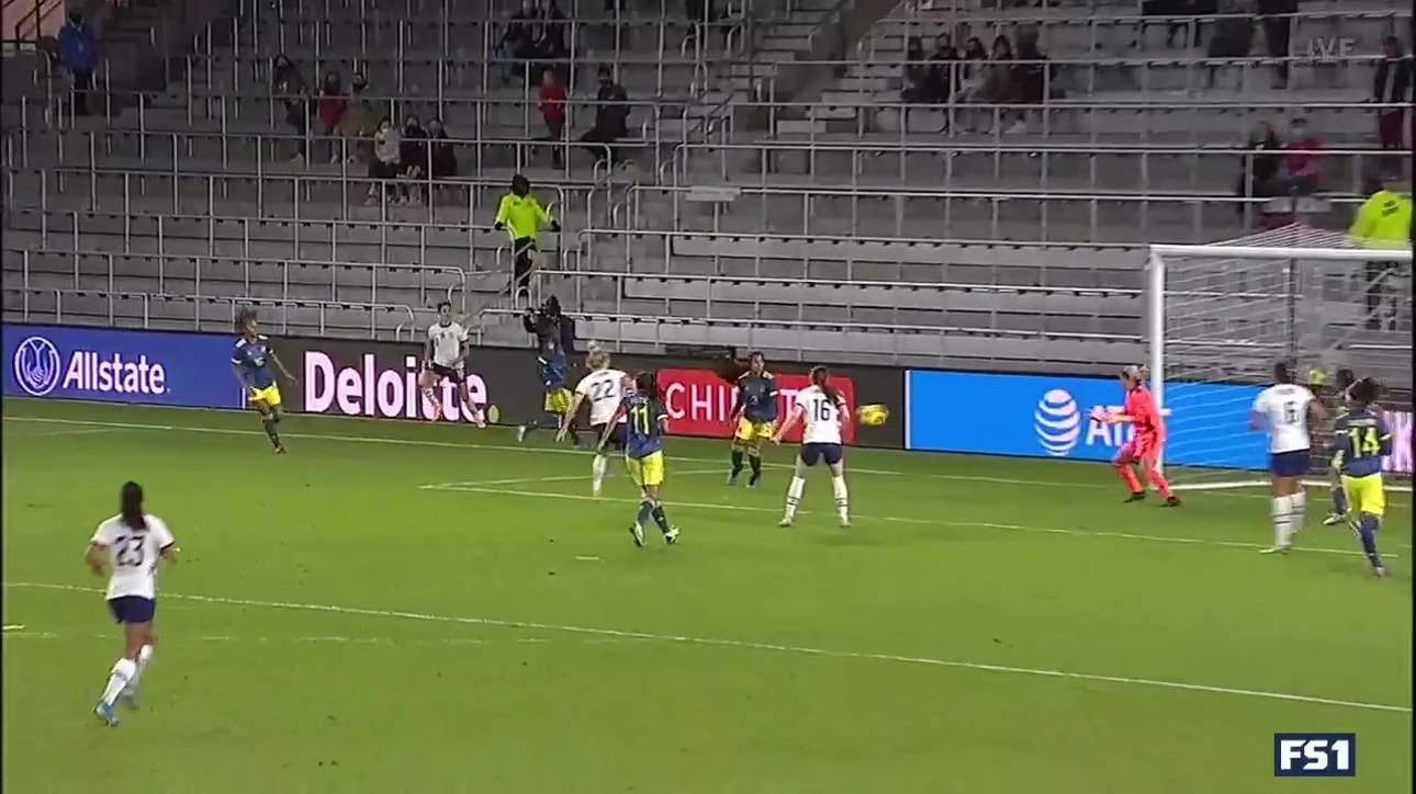 Kristie Mewis scores to give USWNT a 4-0 lead over Colombia