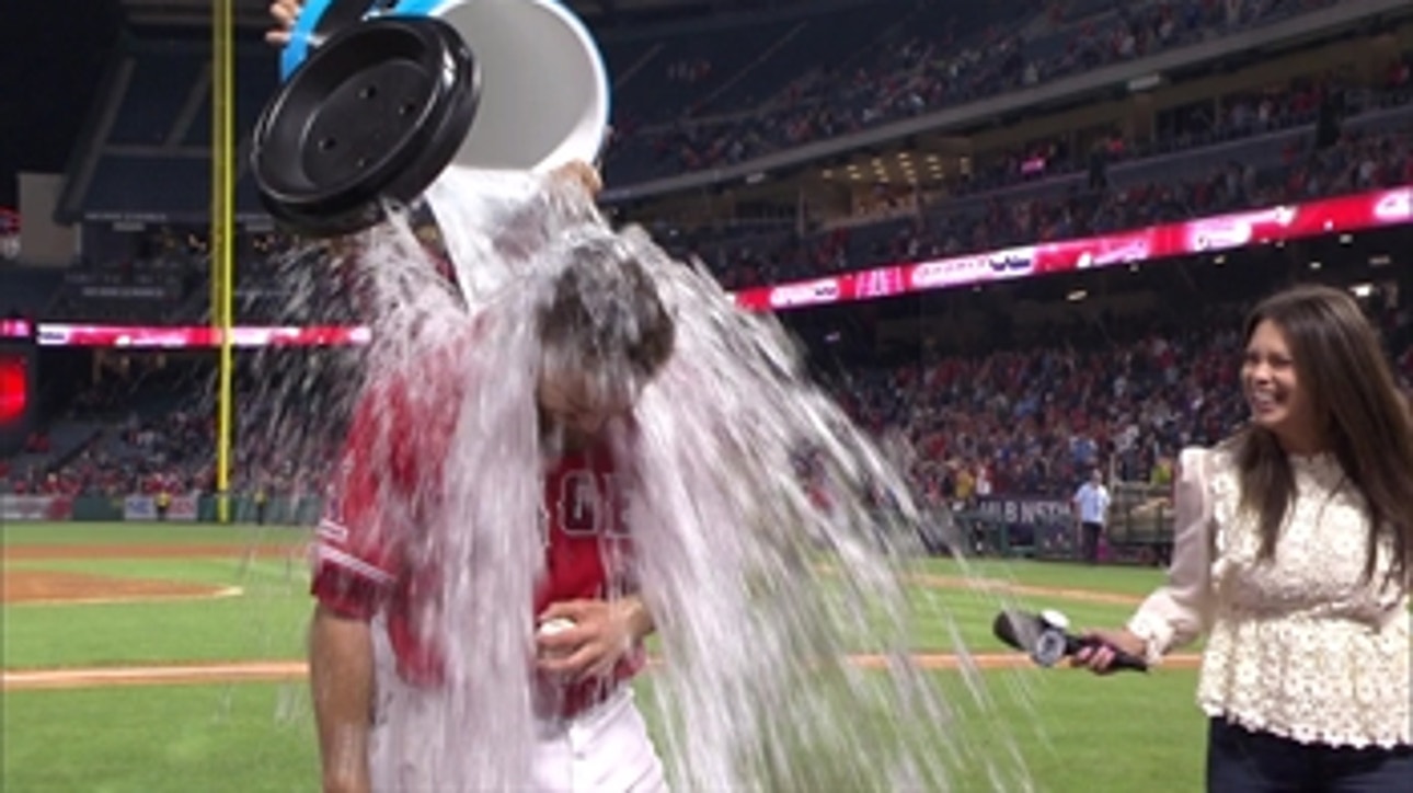 Jared Walsh finishes tonight with a quick shower