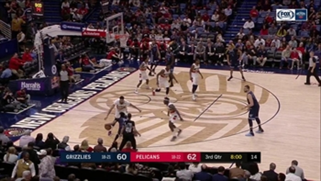 HIGHLIGHTS: Jrue Holiday with the steal dishes to Anthony Davis