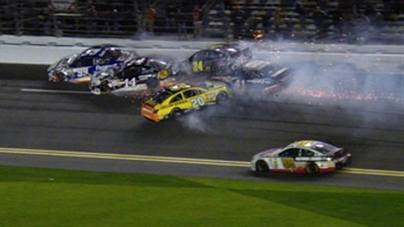 CUP: Kenseth Starts Huge Wreck in Segment 2 - Sprint Unlimited 2014