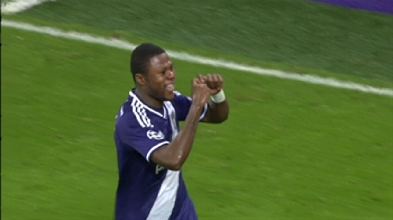 Mbemba puts Anderlecht up 1-0 against Galatasaray