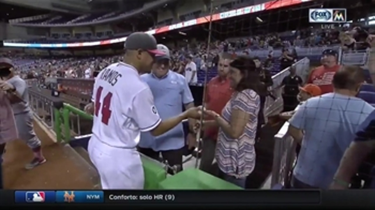 AJ Ramos gives ball to mom after recording save on Mother's Day
