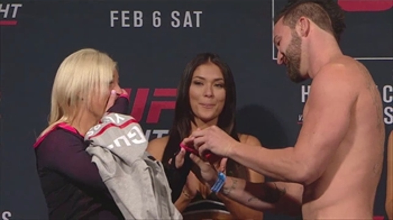 Fighter proposes to girlfriend at weigh-in