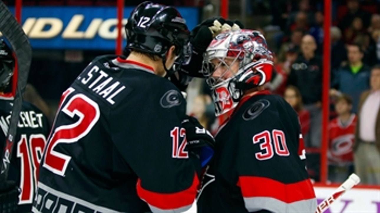 Hurricanes topple Maple Leafs 4-1