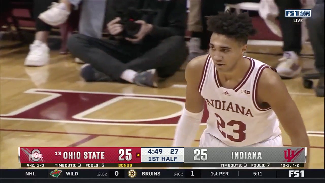 Indiana's Trayce Jackson-Davis embarrasses defender, puts down athletic poster dunk