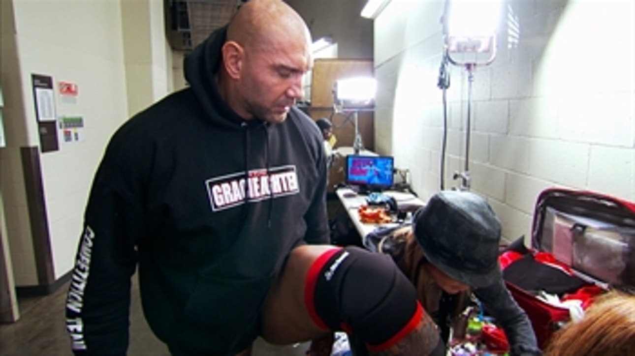 Batista suffers a wardrobe malfunction at Royal Rumble 2014: WWE The Day Of sneak peek