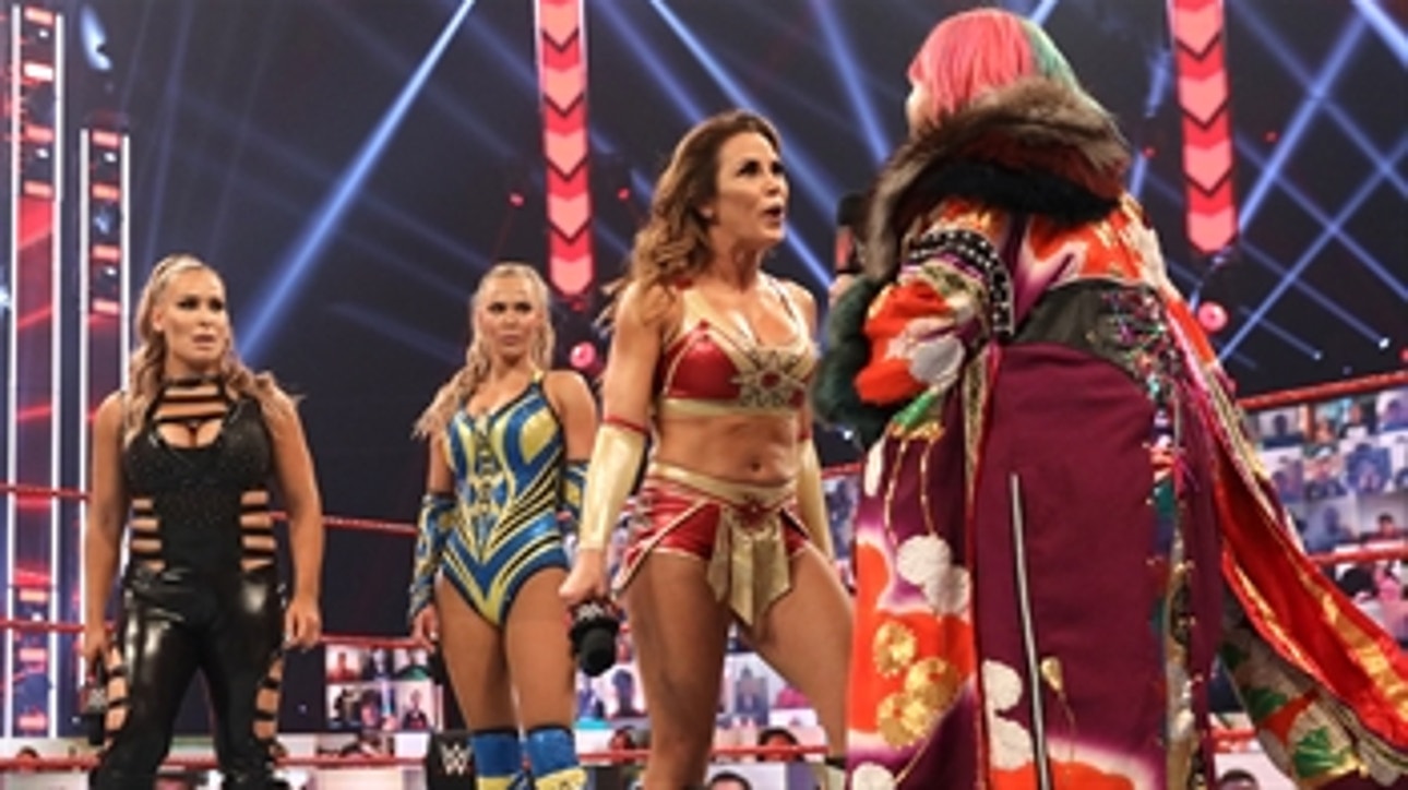 Asuka is confronted by Mickie James, Natalya and Lana: Raw, Aug. 31, 2020