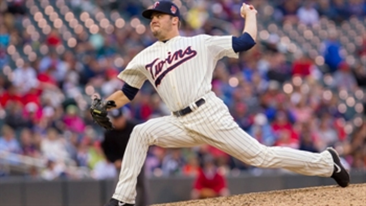 Twins dominate Astros, 8-0