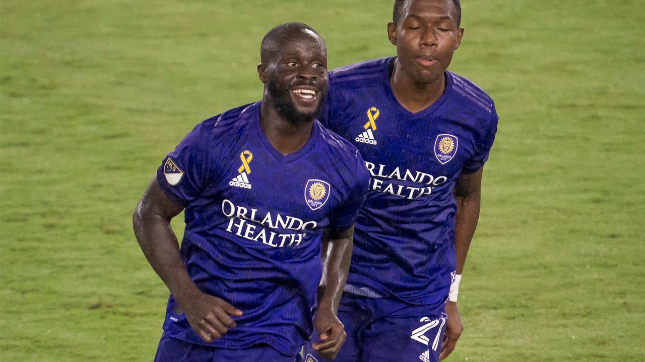 Benji Michel makes it 2-0 Orlando City after poor defense from Sporting KC