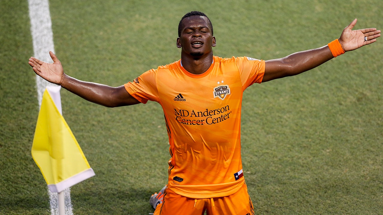 Houston Dynamo storm back from 2-0 down to force draw vs. Minnesota United