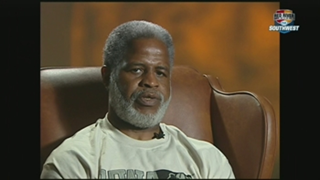 Red River Week : Earl Campbell on when he knew he would win the Heisman
