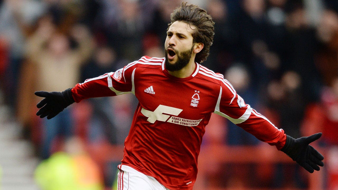 Nottingham Forest takes 1-0 lead