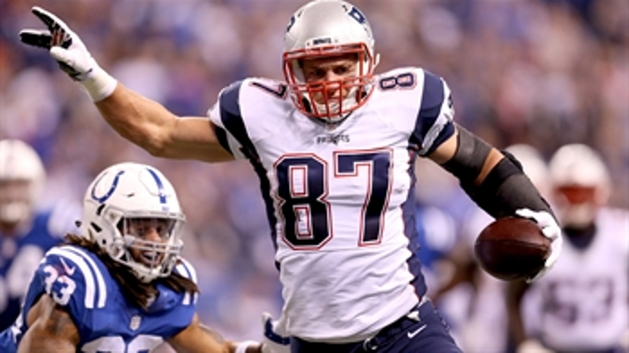 Rob Gronkowski shatters NFL record in win