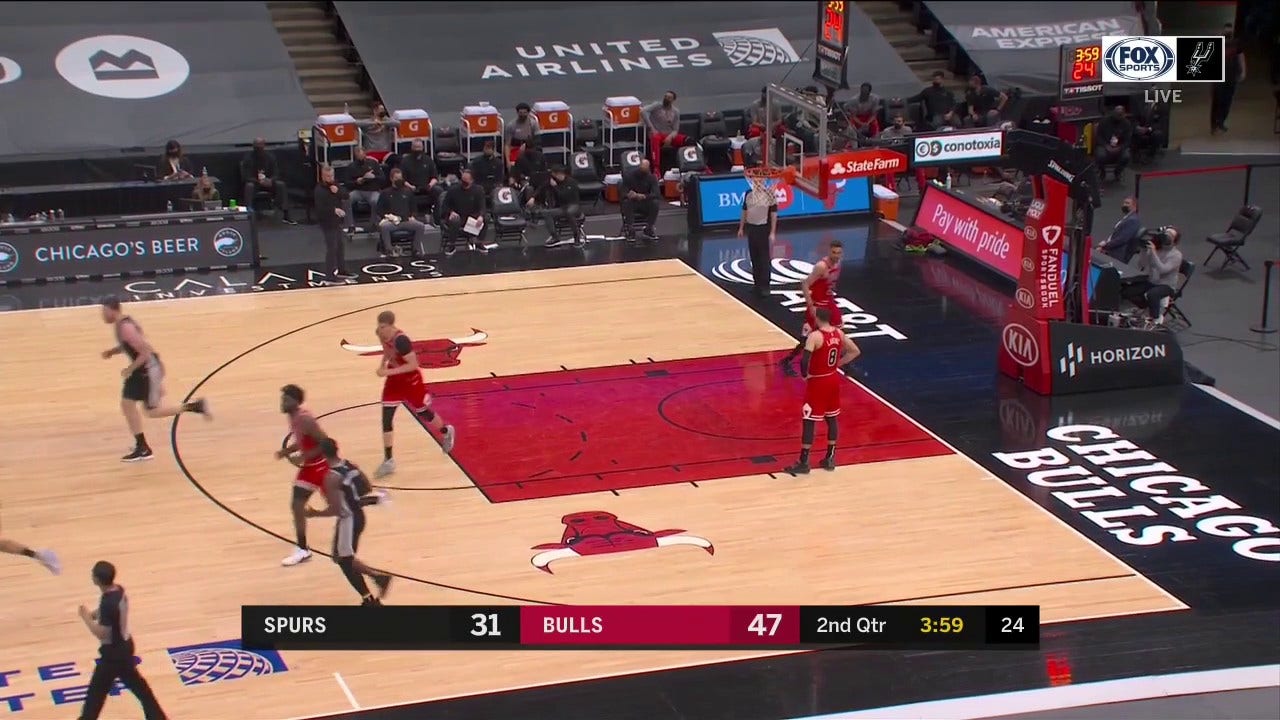 HIGHLIGHTS: Derrick White nails the open 3 in the 2nd
