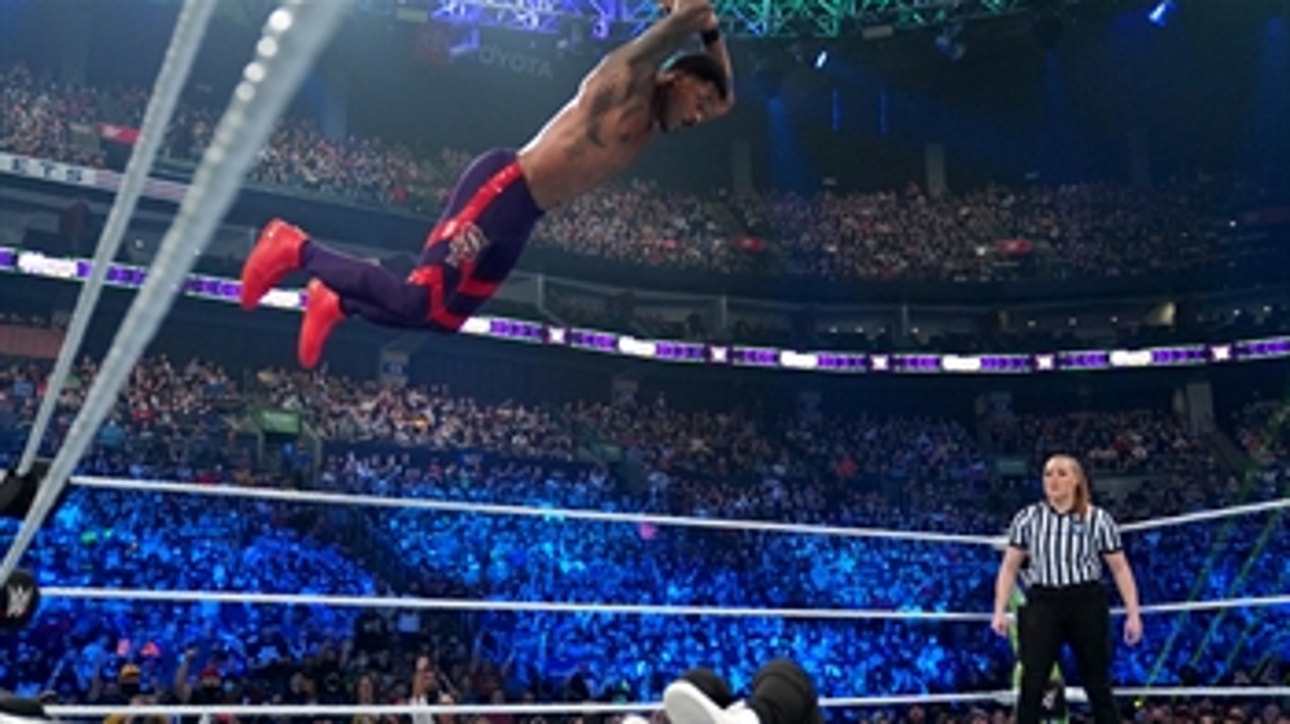 Montez Ford pays homage to DX with high-flying attack: WWE Extreme Rules 2021 (WWE Network Exclusive)