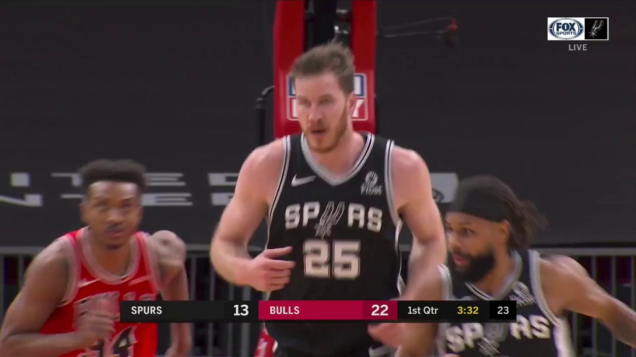 HIGHLIGHTS: Jakob Poeltl finds the hoop with a. SLAM DUNK