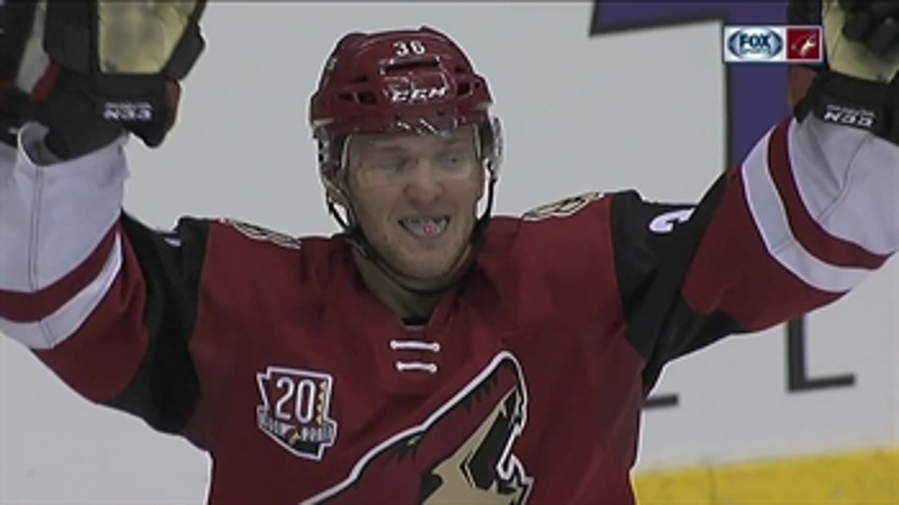 Fischer scores first NHL goal in first game with Coyotes