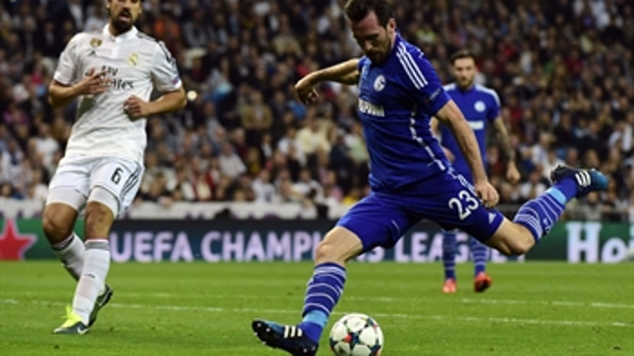 Fuchs goal gives Schalke 1-0 lead in Madrid