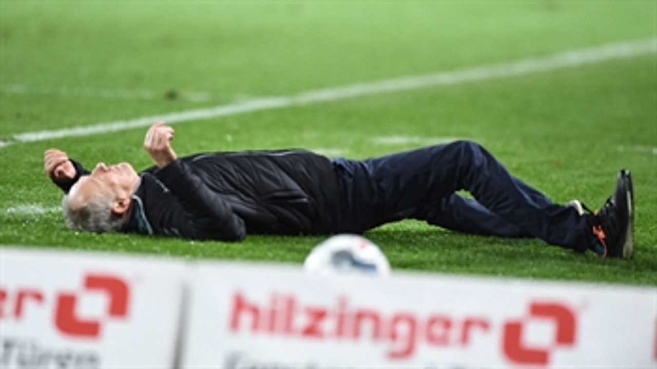 Eintracht Frankfurt captain David Abraham takes out Freiburg manager WWE style