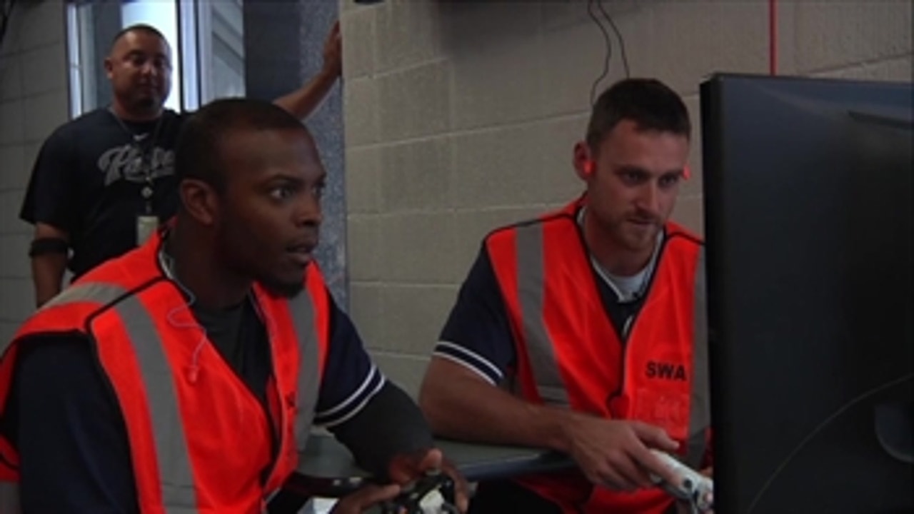 Justin Upton and Will Middlebrooks spend a day working for Southwest Airlines