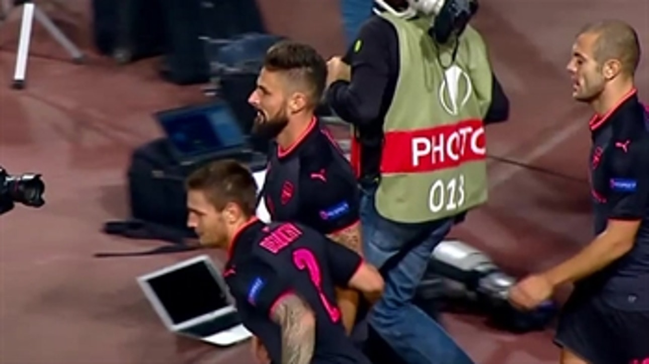 Olivier Giroud finishes off stunning Arsenal move ' 2017-18 Europa League Highlights