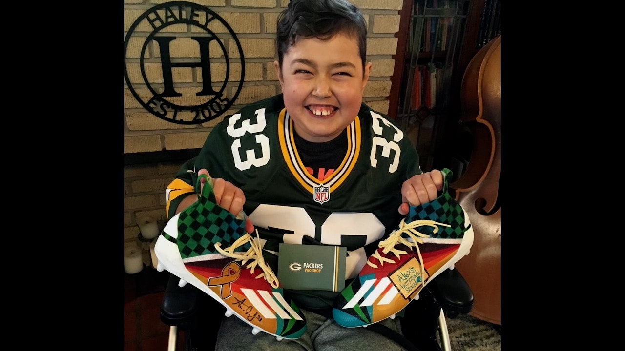 Aaron Jones, a special pair of cleats, & an enduring family bond forged in tragedy -- Tom Rinaldi