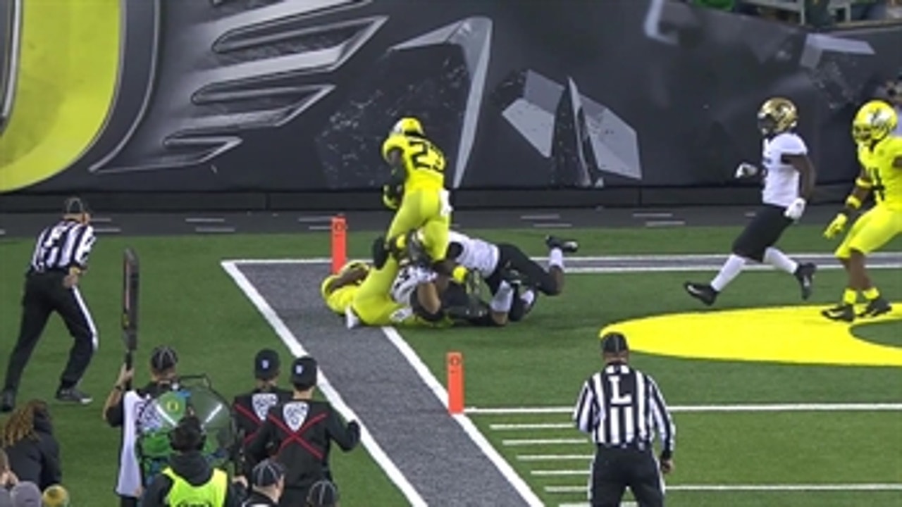 Watch Oregon's Verone McKinley III steal away a touchdown with acrobatic interception