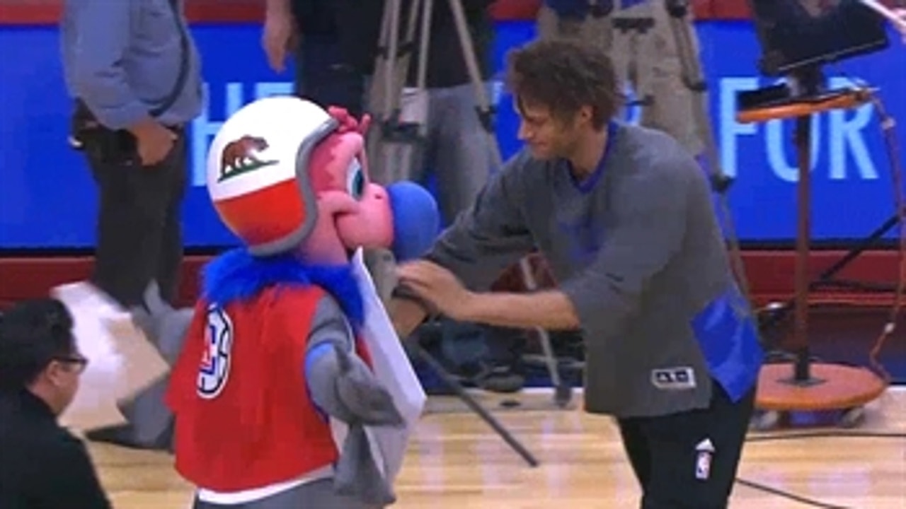 Serial mascot attacker Robin Lopez goes after Chuck the Condor