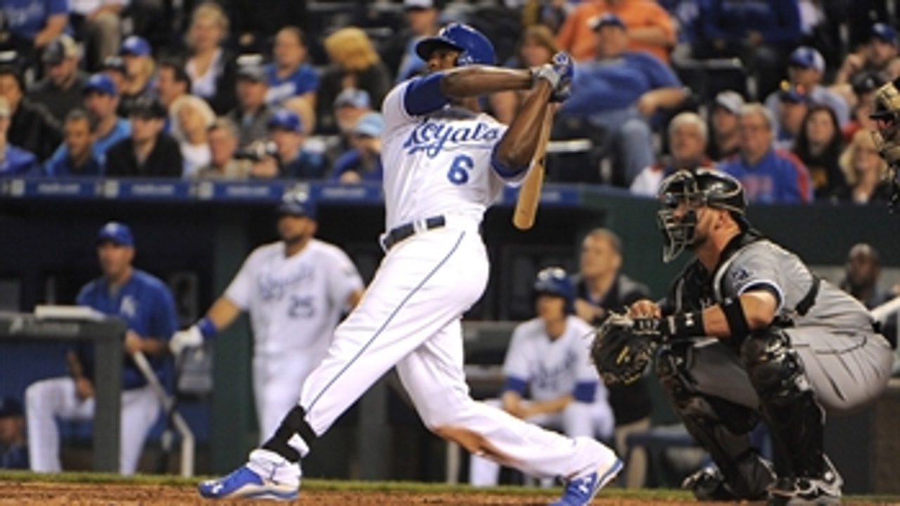 Cain powers Royals past White Sox with 2-run homer